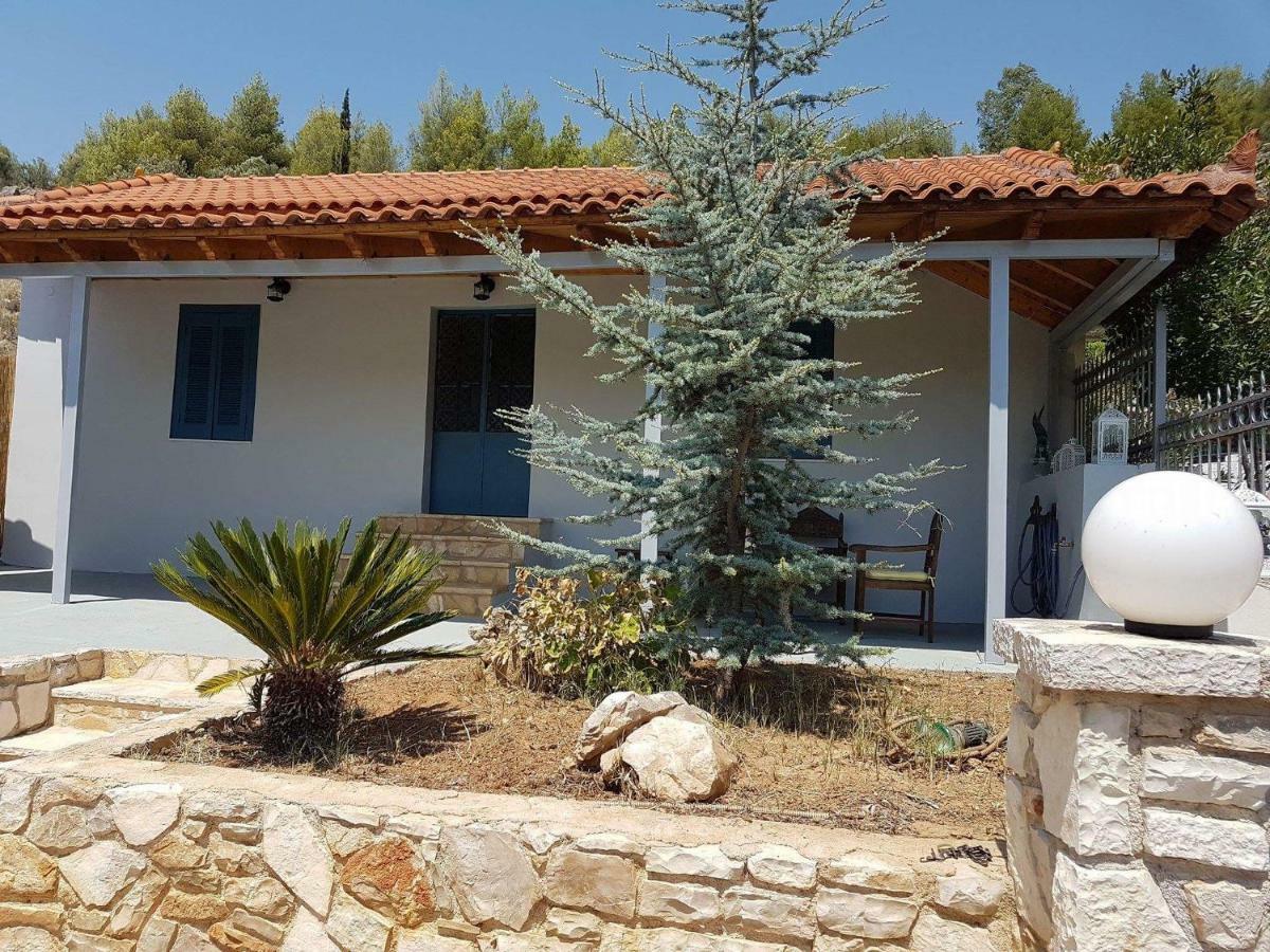 Nafplio Cozy Mountain Cottage ภายนอก รูปภาพ